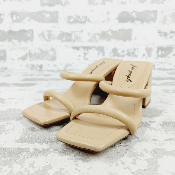 NEW Free People Straps Cream Tan Leather Slip on Block Heel Sandals W647 - Picture 2 of 16